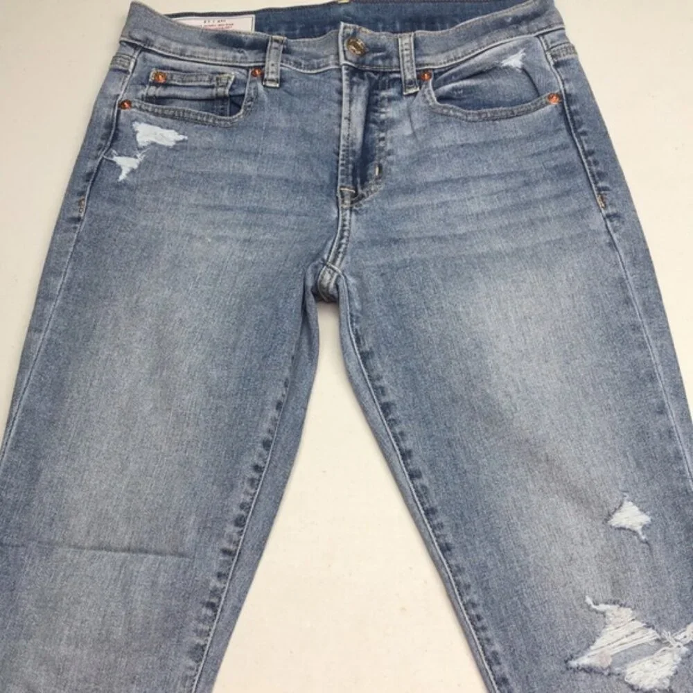 LIKE NEW GAP MID-RISE TRUE SKINNY JEANS 4/27x28 ⭐️